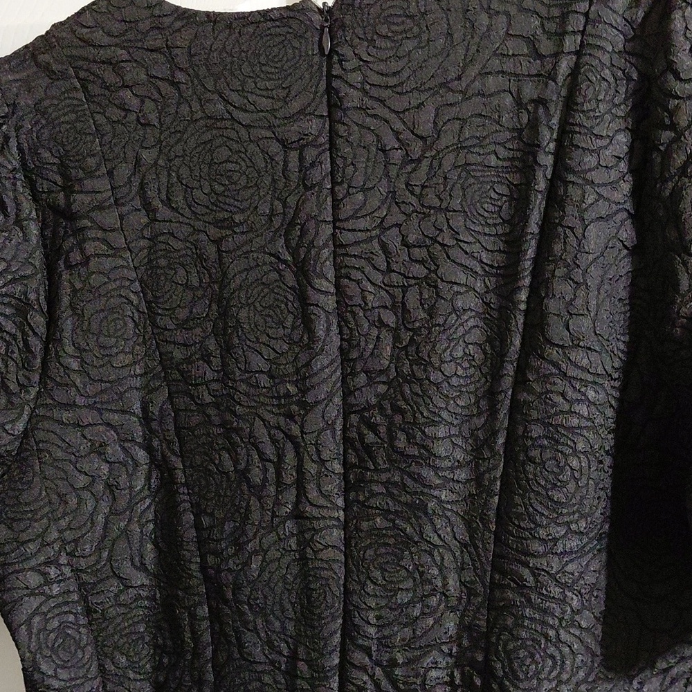 SHEIN Textured Black Midi Dress - Picture 3 of 4